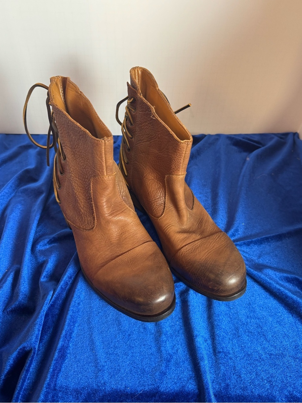 Barney's Co-op Tan Leather Lace-Up Ankle Boots